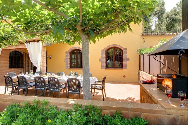 Casa rural para 16 personas, con Jardín en Palau-sator - 4