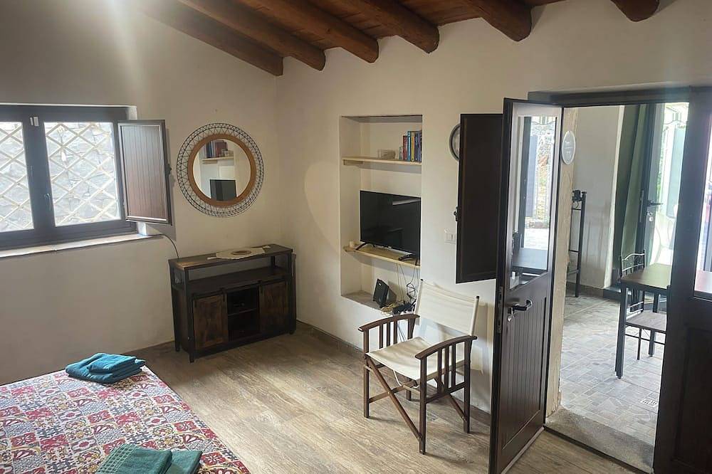Apartamento entero, Acogedor estudio con encanto cerca de las playas de Taormina y el Etna in Fondachello, Mascali