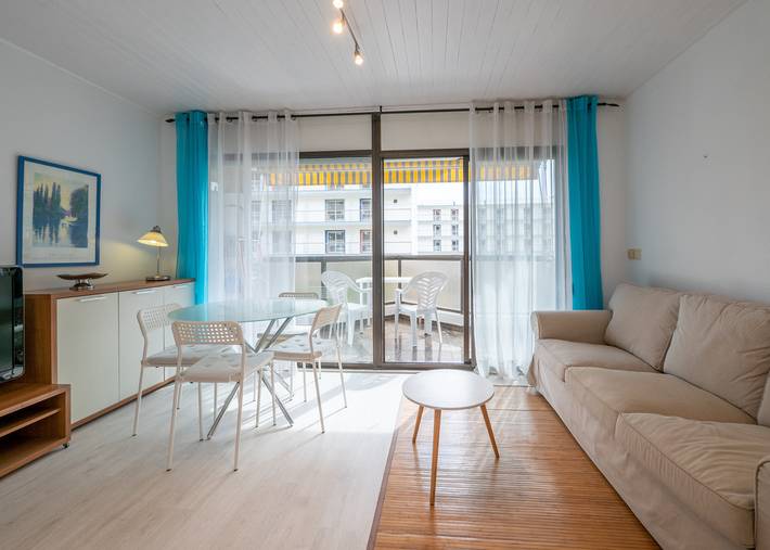 Ferienwohnung für 3 Personen, mit Balkon und Pool in Malgrat de Mar - 4
