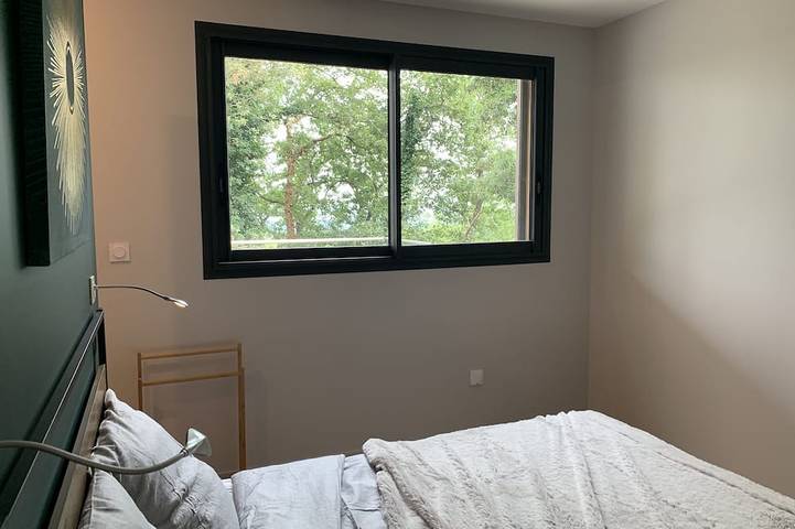 Location de vacances pour 6 personnes, avec balcon ainsi que jardin et piscine à Saint-Marcel-d'Ardèche - 4