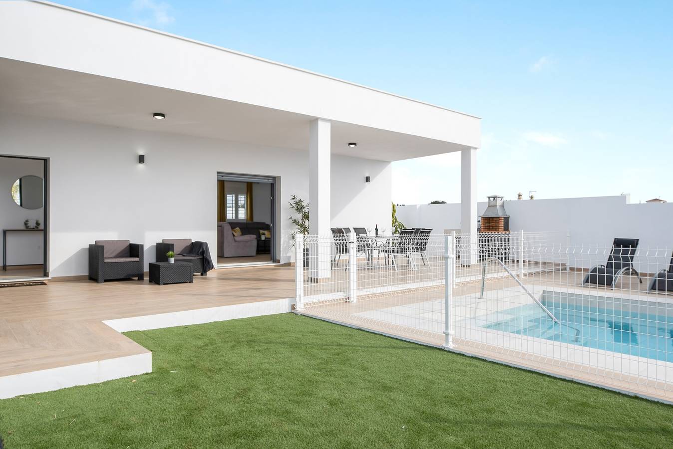 Hermosa Villa Sandra (sólo familias) con piscina, aire acondicionado y terrazas in Conil de la Frontera, Costa de la Luz