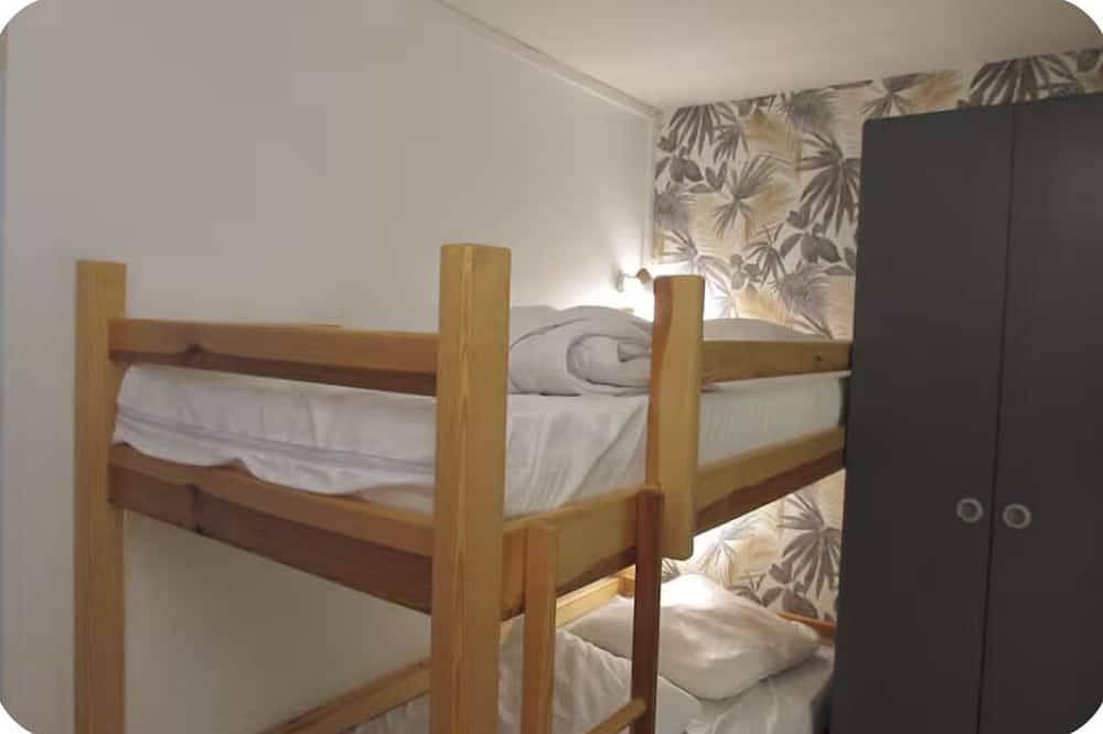 Appartement entier, Studio 4/5 personnes aux pieds des pistes in La Mongie, Bagnères-de-Bigorre