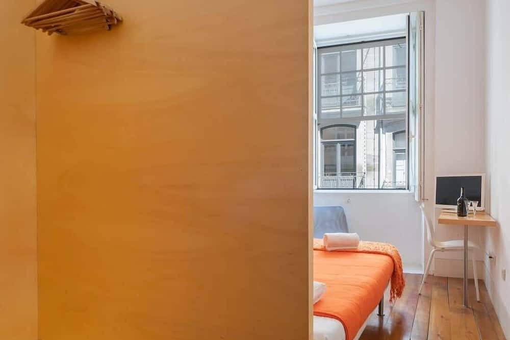 Porto Lounge Hostel - Cozy Bright Room in Vitória (Porto), Porto