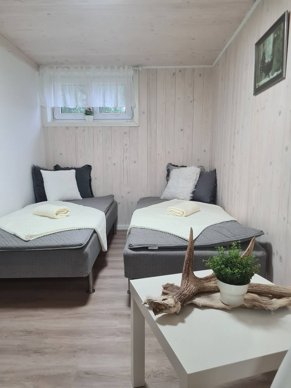 Komfortables Ferienhaus direkt am See, Angeln, Jagd, Schneemobile fahren direkt ab Haus in Norrbotten