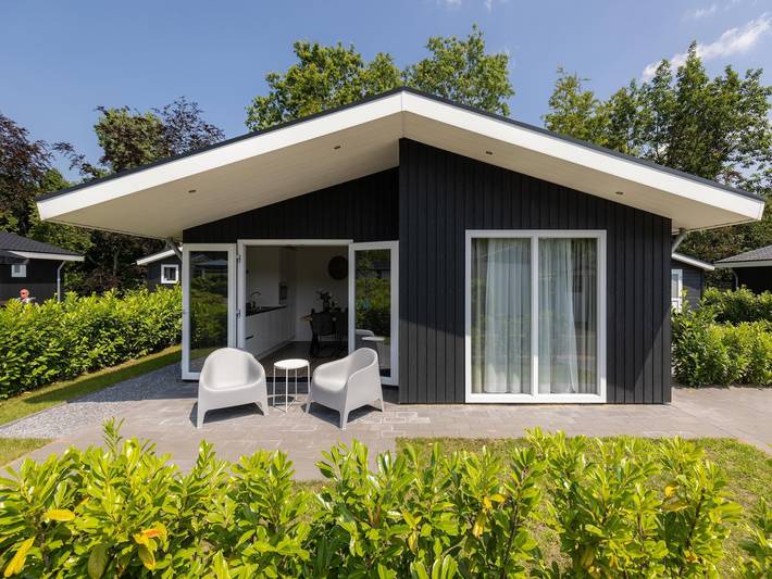Chalet voor 6 personen, met zwembad en tuin in Veldhoven
