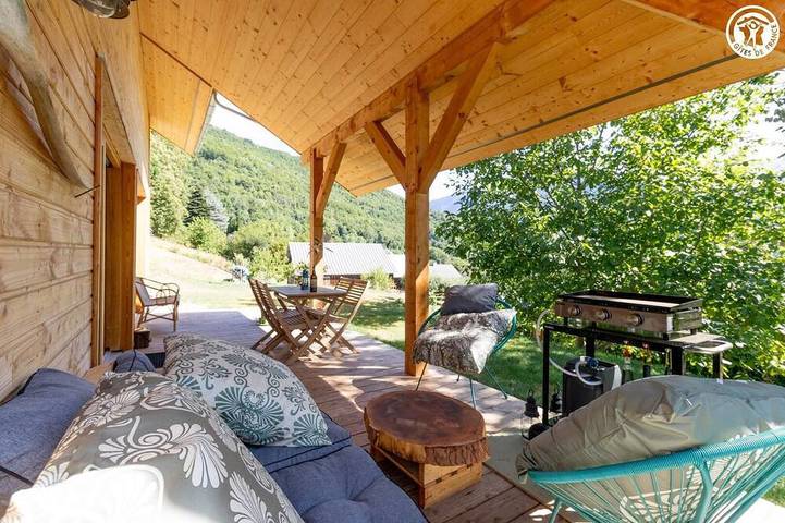 Location de vacances pour 4 personnes, avec terrasse et jardin à Saint-Georges-d'Hurtières