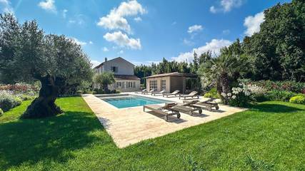 Ferienhaus für 12 Personen, mit Balkon/Terrasse und Pool in Pampelonne