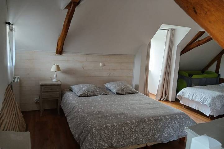 Location de vacances pour 8 personnes, avec jardin et jacuzzi, animaux acceptés dans Les Hermites - 2