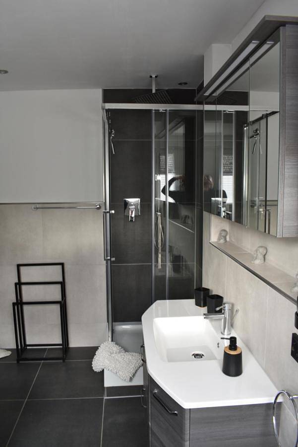 Ganze Wohnung, Schöne Wohnung in Oberhausen in Oberhausen, Ruhrgebiet