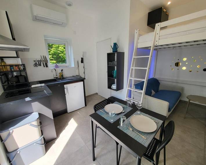 Gîte pour 2 personnes, avec jardin et vue à Irigny - 4
