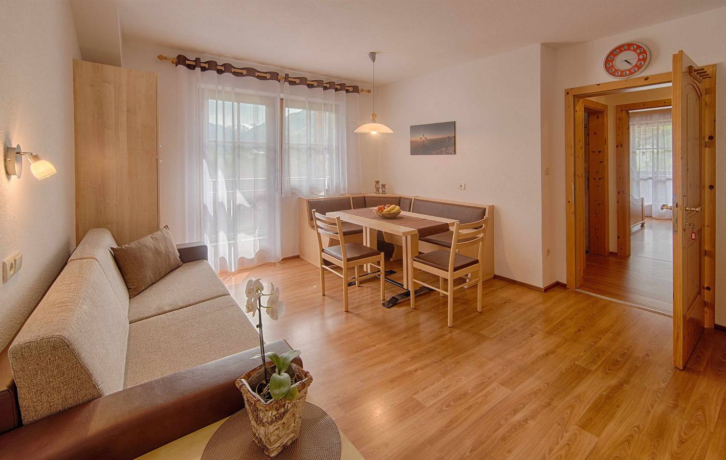 Ganze Wohnung, Ferienwohnung "Löfflerblick A Möseler" mit Bergblick, Wlan & Whirlpool in Ahrntal, Zillertaler Alpen