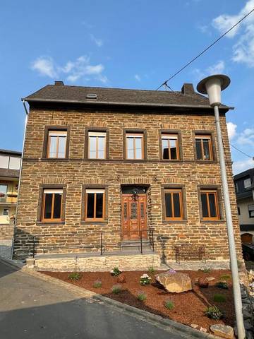 Ferienhaus für 4 Personen, mit Sauna und Garten sowie Terrasse in Ellenz-Poltersdorf