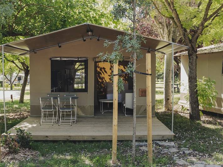 Tente pour 4 personnes, avec bassin pour enfant, animaux acceptés dans Aragon (Espagne) - 2