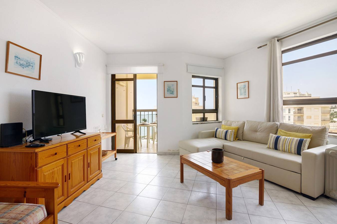 Ganze Wohnung, Apartment 'Galé 13 D – Meerblick' mit Meerblick, Gemeinschaftspool und Wlan in Armação de Pêra (costa), Armação de Pera