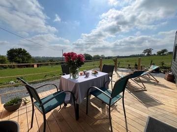Gîte pour 5 personnes, avec vue et terrasse, animaux acceptés à Saint-Lô