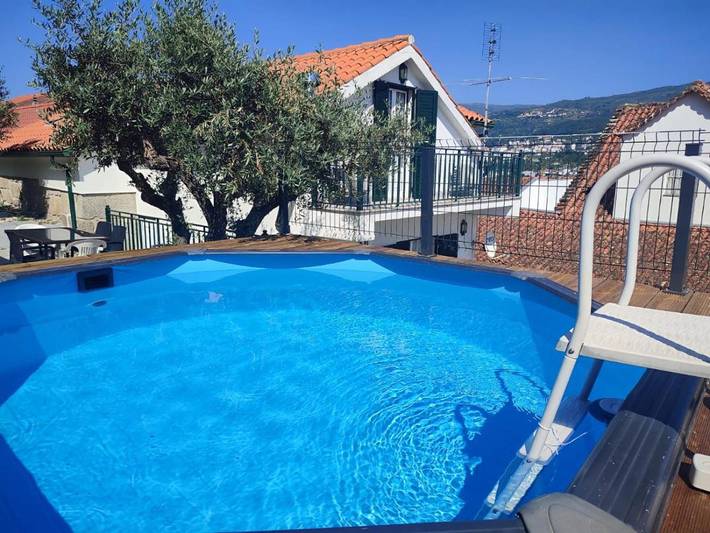 Casa de férias para 6 pessoas, com jardim e piscina e ainda jacuzzi em Seia