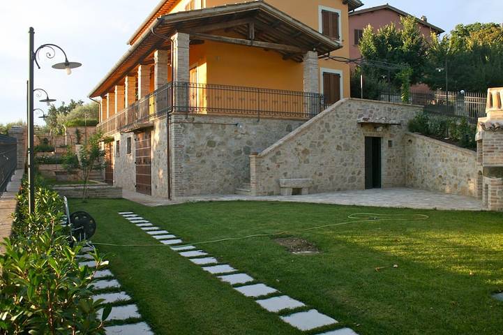 Maison de vacances pour 5 personnes, avec terrasse ainsi que piscine et jardin - 1
