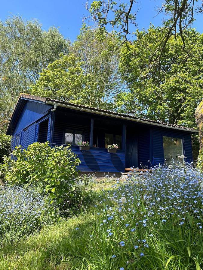 Chalet pour 6 personnes, avec piscine ainsi que jacuzzi et jardin