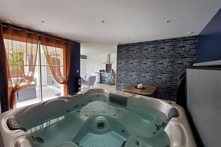 Maison de vacances pour 4 personnes, avec jacuzzi et jardin - 1