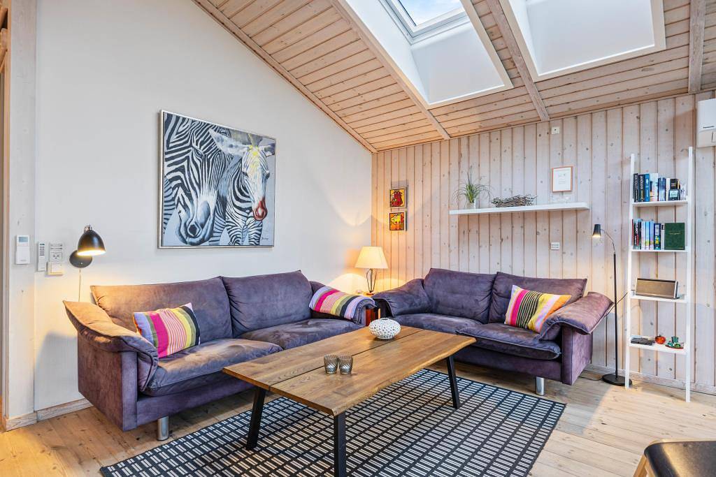 Velholdt sommerhus i Nr. Lyngvig med udespa og brændeovn in Nørre Lyngvig, Hvide Sande