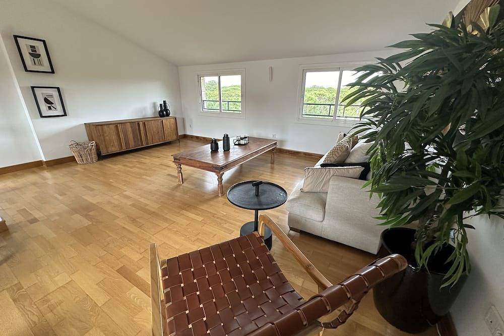 Gavà Mar: Villa Lujo 6 Pax Lilis House in Gavá, Bajo Llobregat