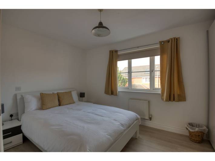 Peaceful terrace house with allocated parking bay - Pass the Keys in Reading, Berkshire