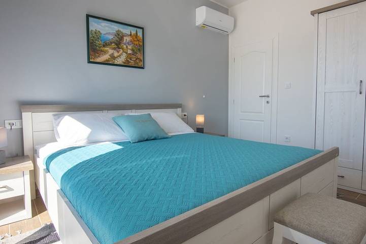 Finca für 12 Personen, mit Pool und Garten in Dalmatien - 2