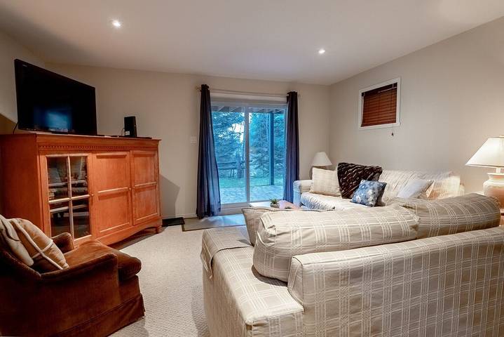 Location de vacances pour 8 personnes, avec balcon et piscine, animaux acceptés dans Mont-Tremblant - 4