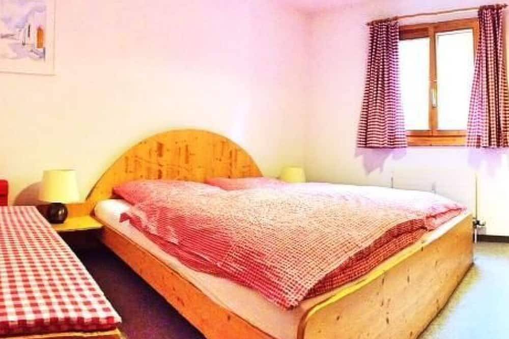 Trais Fluors in Ardez, Unterengadin