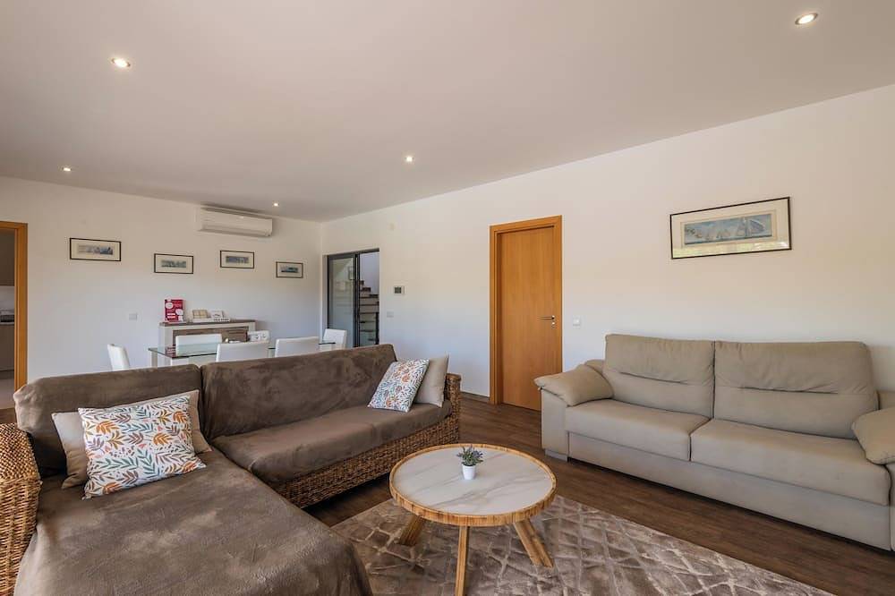 Casa do Pomar com Piscina Privada, perto da Prainha no Alvor! in Alvor, Faro District
