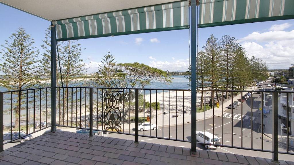 Ganze Wohnung, Lowanna Unit 10, 24 Bulcock Beach Esplanade, Bulcock Beach in Caloundra, Sunshine Coast