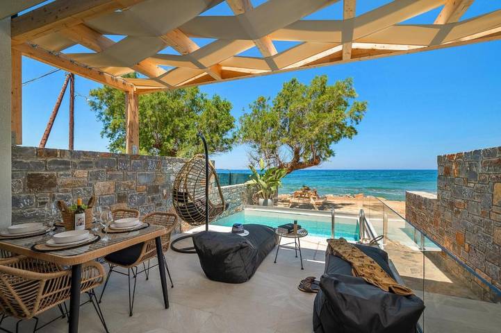 Apartahotel para 5 personas, con Balcón y Terraza además de Jacuzzi y Piscina en Creta