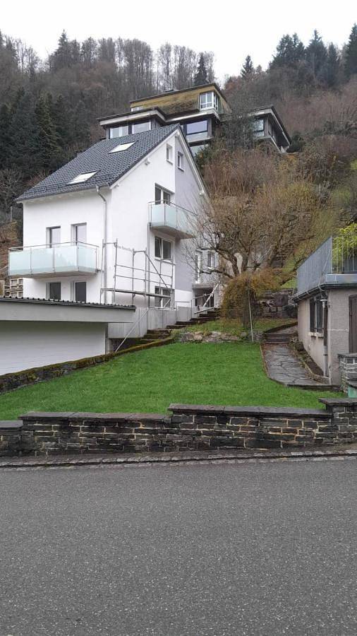 Ferienwohnung für 3 Personen, mit Balkon und Ausblick in Zell im Wiesental