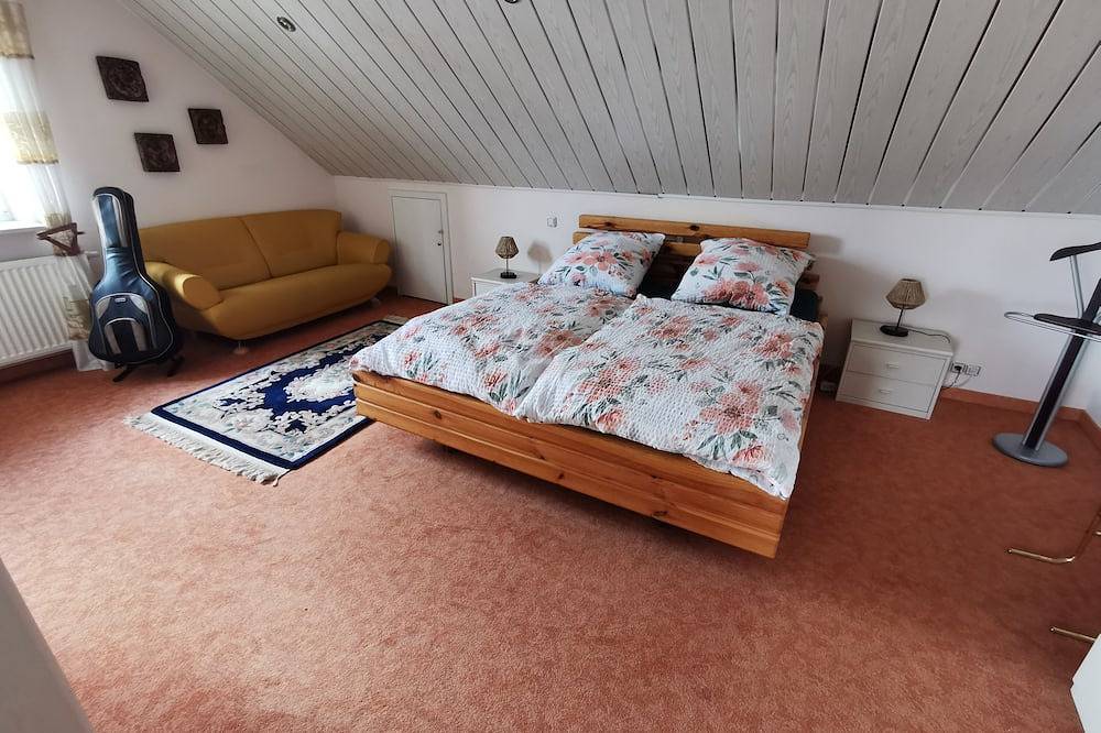 Ganze Wohnung, Einzigartige Ferienwohnung im Oberpfälzer Seenland Fewo Adolti in Nittenau, Ostbayern