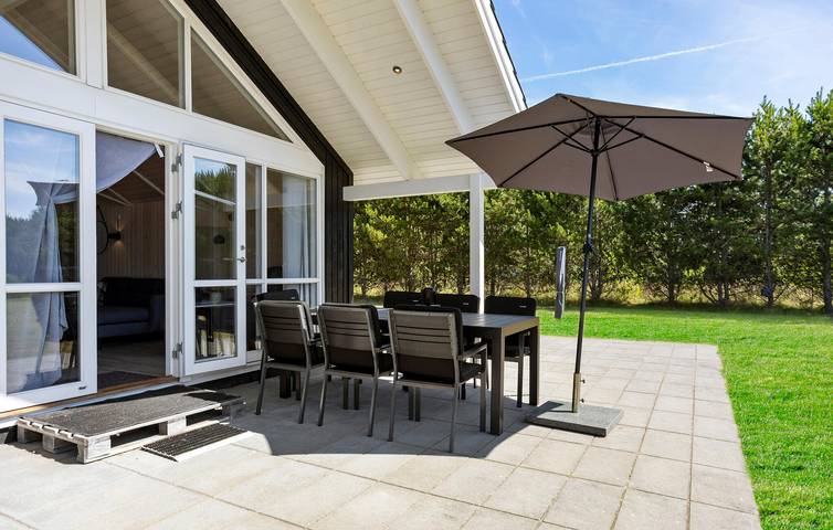Ferienhaus für 6 Personen, mit Whirlpool und Sauna sowie Garten in Bratten - 4