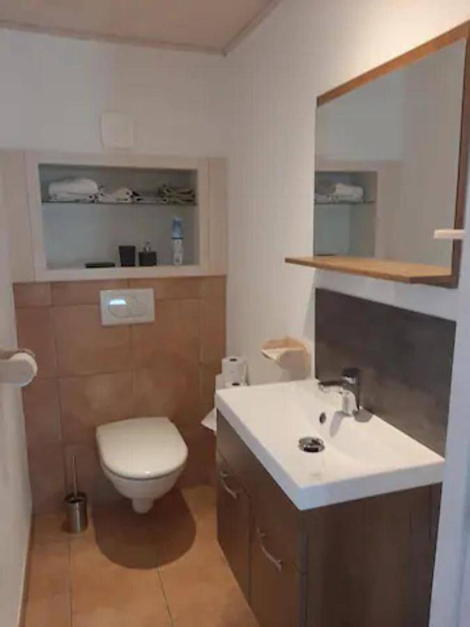 Location de vacances pour 2 personnes, avec jardin et piscine à Viuz-en-Sallaz - 3