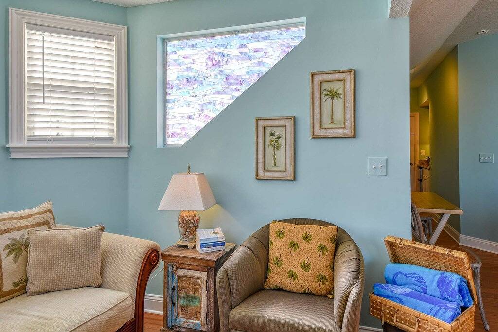 Ganze Wohnung, Beachcomber Penthouse in Vilano - Luxuriöser Rückzugsort mit Meerblick vom King-Size-Bett, kostenlose Attraktionen in Vilano Beach, St. Johns County