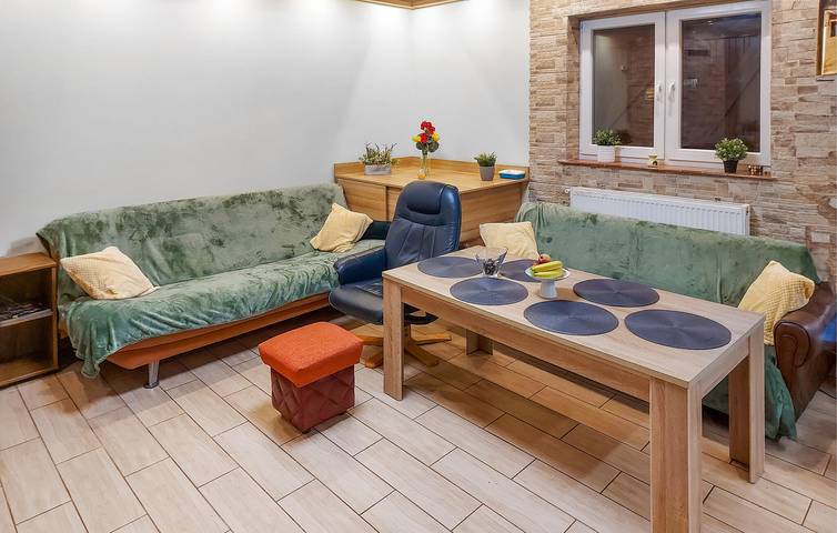 Ferienhaus für 10 Personen mit Seeblick in Westpommern
