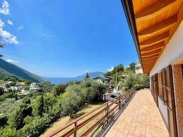 Ferienhaus für 6 Personen, mit Garten und Seeblick sowie Ausblick in Malcesine