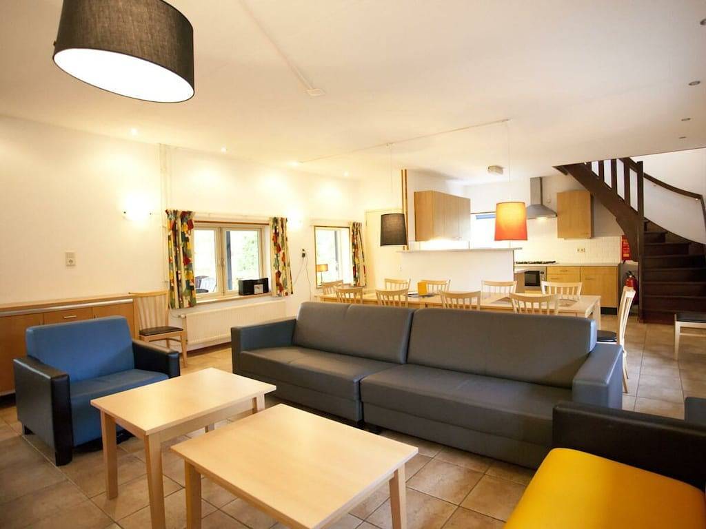 Vakantiehuis voor 32 personen met terras in Beekbergen, Veluwe