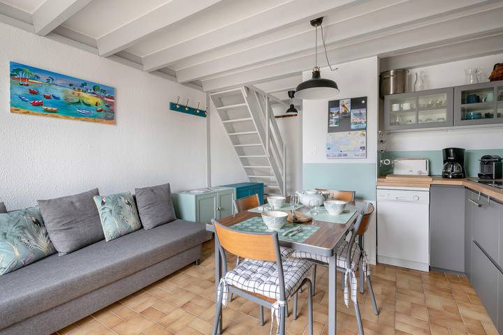 Casa de vacaciones para 4 personas, con terraza además de jardín y piscina - 1