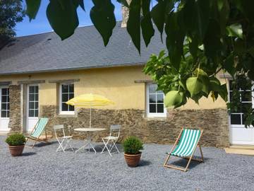 Gîte pour 2 personnes, avec jardin à Lamberville