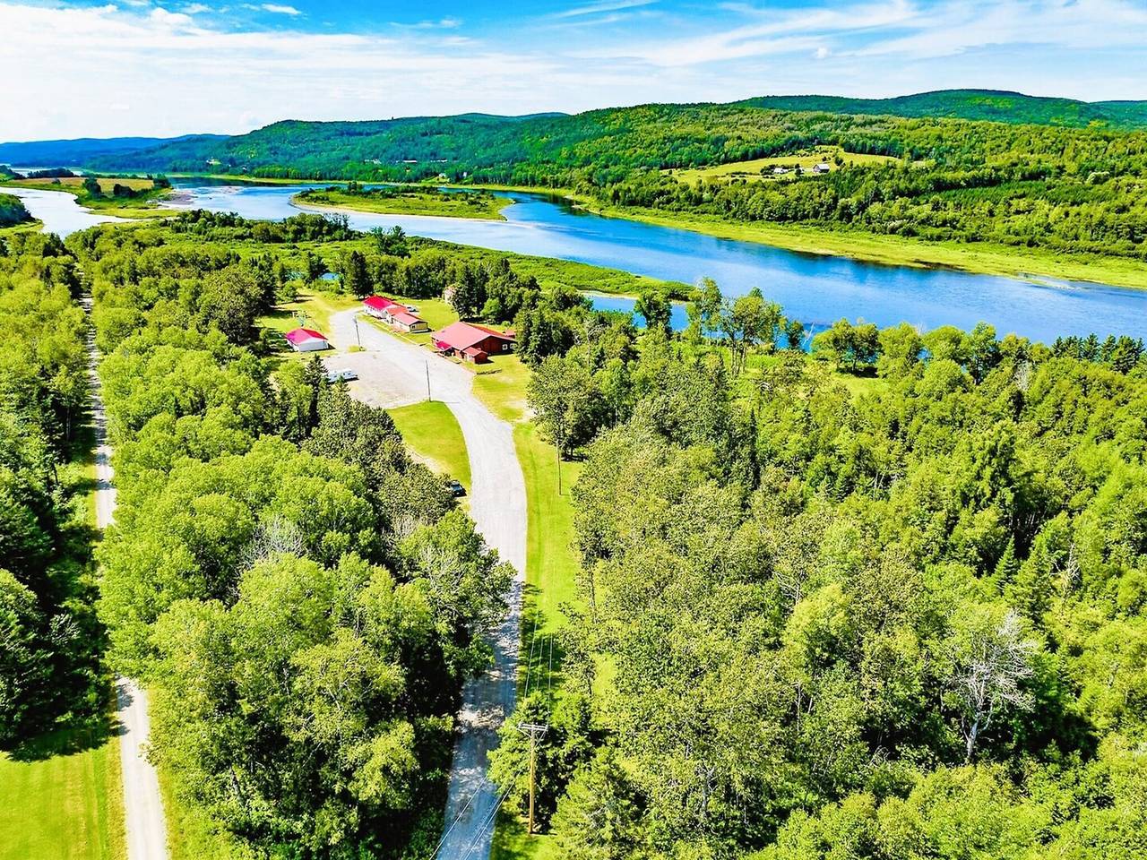 Ganze Wohnung, Kingsize -betten -fluss -effizienz in Aroostook County