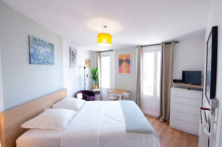 Apartamento entero, Studio number 15 in Pantin in Pantin, Sena-Saint Denis