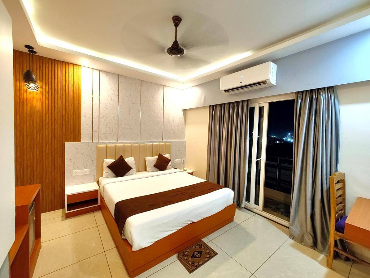 Puri Sea Beach Hotel Shree Gajanana - All Room Fully Furnished with Lift-Restaurant-wifi-Parking Facilities - Best Luxury Hotel - Official Verified in Odisha
