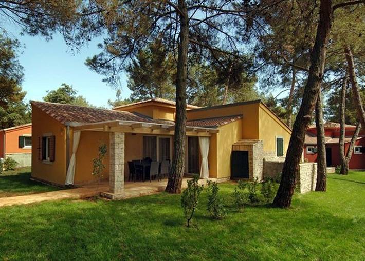 Ferienpark für 6 Personen, mit Whirlpool und Garten sowie Kinderpool und Pool in Umag