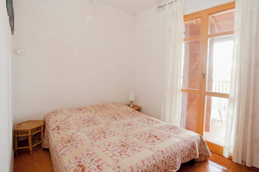 Big house ideal for a big family in Saint-Jean-de-Laur, Quercy