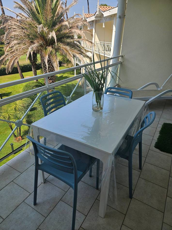 Entire apartment, In the Heart of Nature Between Forest and Ocean – Apartment for 4 Guests in Moliets-Plage, Moliets-et-Maa
