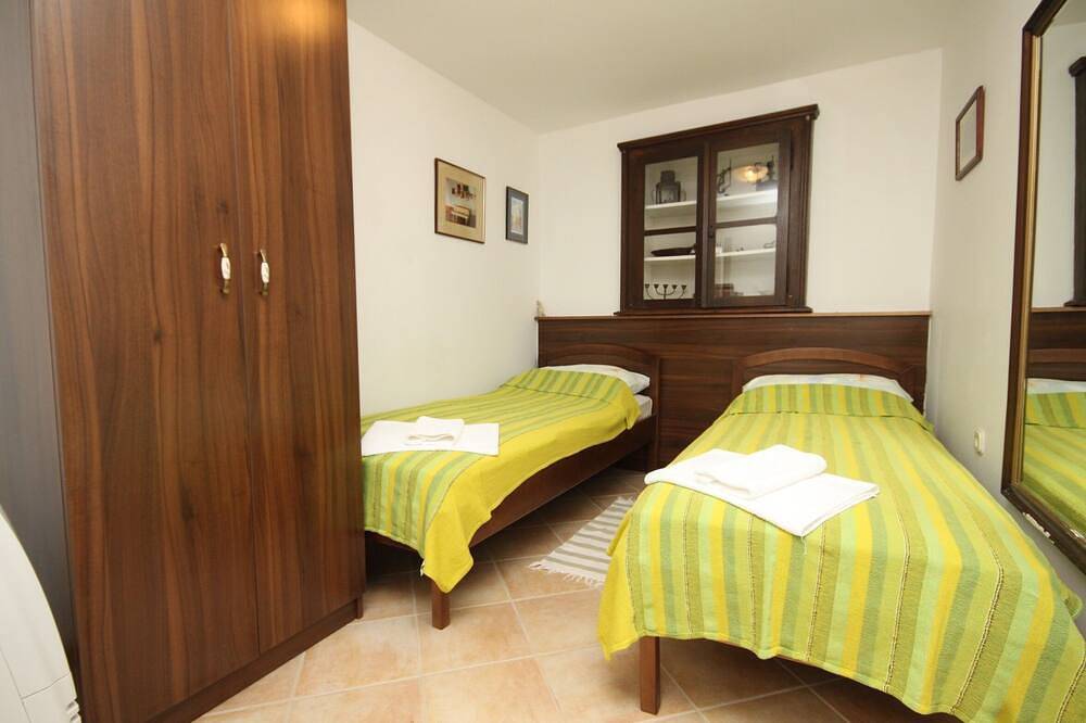 Ferienhaus mit Internet Kukljica, Ugljan (K-8251) in Kukljica, Insel Ugljan