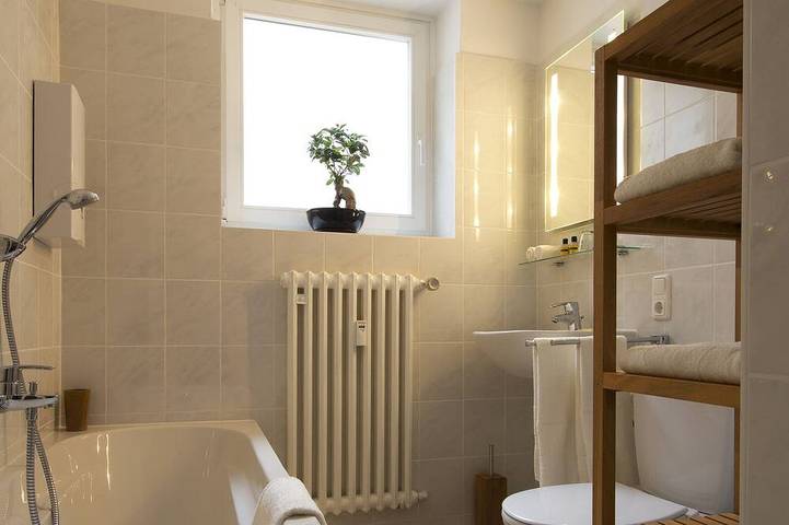 Appartement entier, Villa Schoenau Appartement 1 avec une belle vue, terrasse jardin in Bad Münstereifel, Naturpark Hohes Venn-Eifel